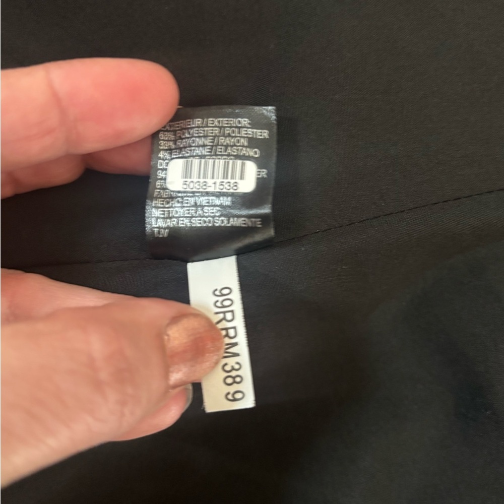 TAHARI Arthur S. Levine Notch Collar Black Blazer - Picture 6 of 6